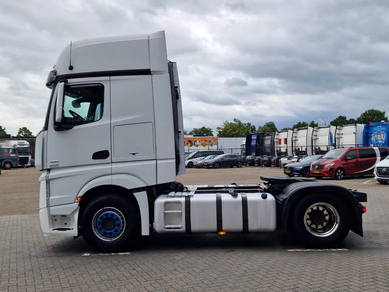 Mercedes-Benz Actros 1851 - 4x2 - Retarder - Steel/air - 2x tank - Fridge - - Tracteur routier: photos 4 Mercedes-Benz Actros 1851 - 4x2 - Retarder - Steel/air - 2x tank - Fridge - - Tracteur routier: photos 4