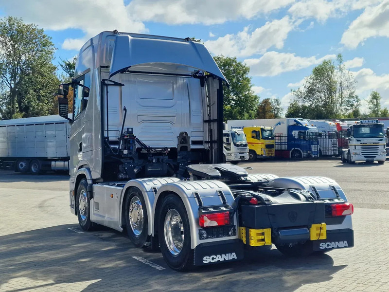Scania 660S V8 NGS Highline 6x2/4 - New - Full spec - Retarder - Night clima - Led - Leather - Navi - Tracteur routier: photos 5 Scania 660S V8 NGS Highline 6x2/4 - New - Full spec - Retarder - Night clima - Led - Leather - Navi - Tracteur routier: photos 5