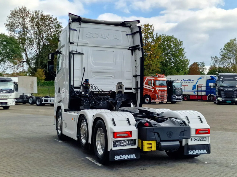 Scania 770S V8 NGS Highline 6x2/4 - New - Old dashboard - Full spec - Retarder - Night clima - Led - Leather - Navi - Tracteur routier: photos 5 Scania 770S V8 NGS Highline 6x2/4 - New - Old dashboard - Full spec - Retarder - Night clima - Led - Leather - Navi - Tracteur routier: photos 5