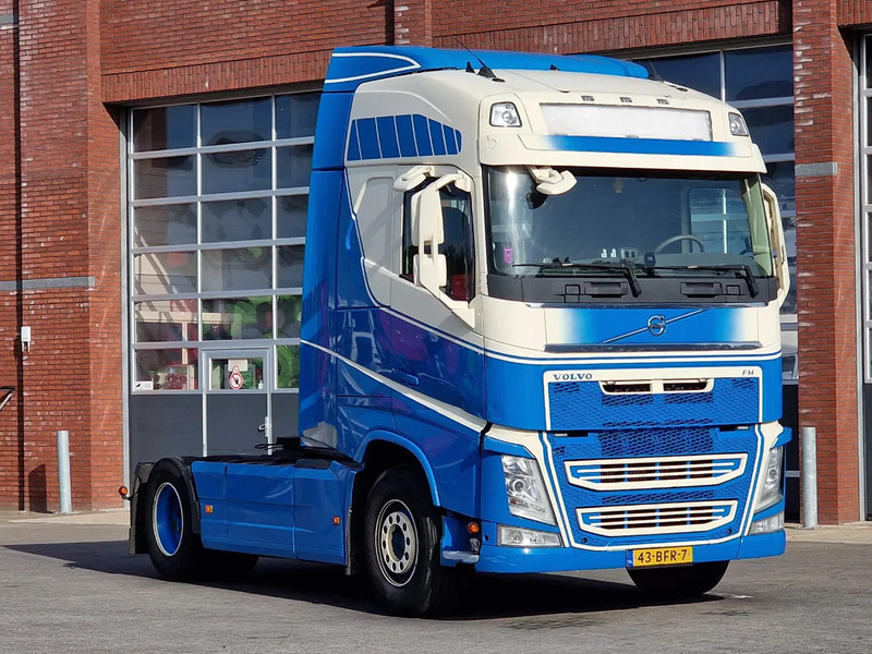 Volvo FH 13.420 4x2 - Tracteur routier: photos 1 Volvo FH 13.420 4x2 - Tracteur routier: photos 1