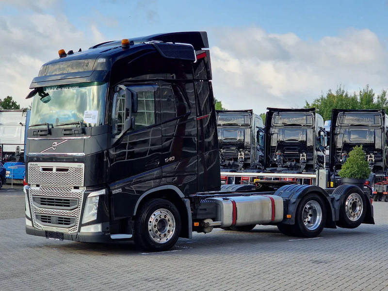 Volvo FH 13.540 Globetrotter 6x2 - Full air - VEB+ - Led - Tracteur routier: photos 3 Volvo FH 13.540 Globetrotter 6x2 - Full air - VEB+ - Led - Tracteur routier: photos 3