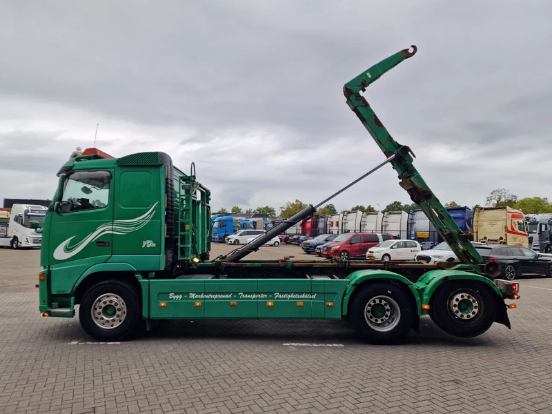 Volvo FH 13.440 6x2*4 - HIAB Hooklift 17T - Euro 5 - I shift - Steering axle - Camion ampliroll: photos 4 Volvo FH 13.440 6x2*4 - HIAB Hooklift 17T - Euro 5 - I shift - Steering axle - Camion ampliroll: photos 4