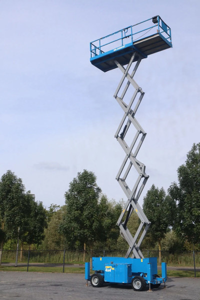 Genie GS-4069 RT | DIESEL | 14 METER - Nacelle ciseaux: photos 5 Genie GS-4069 RT | DIESEL | 14 METER - Nacelle ciseaux: photos 5