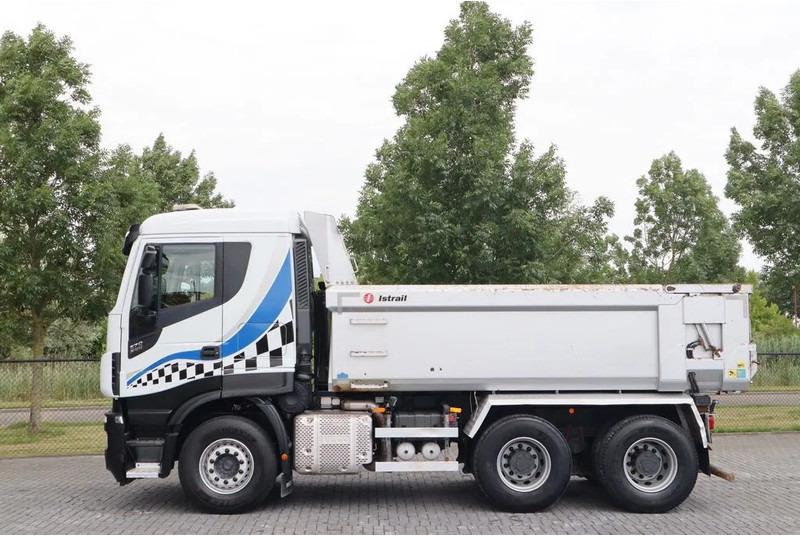 Iveco Stralis X-WAY 570 6X4 FULL STEEL BIG AXLES RETARDER EURO 6 - Camion benne: photos 3 Iveco Stralis X-WAY 570 6X4 FULL STEEL BIG AXLES RETARDER EURO 6 - Camion benne: photos 3