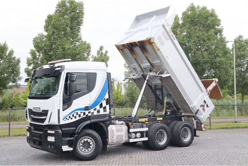 Iveco Stralis X-WAY 570 6X4 FULL STEEL BIG AXLES RETARDER EURO 6 - Camion benne: photos 1 Iveco Stralis X-WAY 570 6X4 FULL STEEL BIG AXLES RETARDER EURO 6 - Camion benne: photos 1
