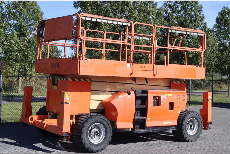JLG 4394 RT MEGA DECK | 15 METER | 680 KG - Nacelle ciseaux: photos 2 JLG 4394 RT MEGA DECK | 15 METER | 680 KG - Nacelle ciseaux: photos 2