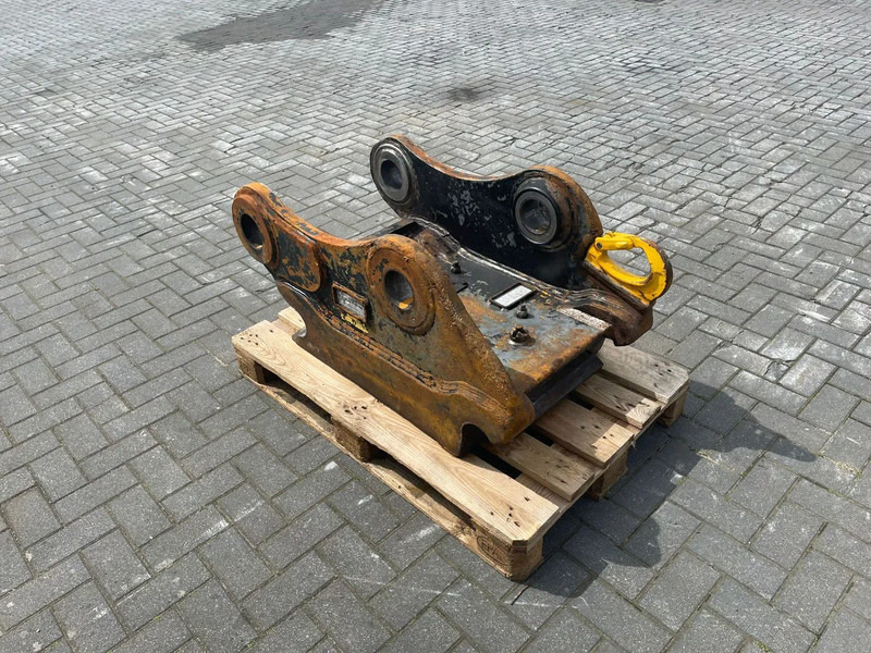 Klepp Mek KM90-D | HYDRAULIC QUICK COUPLER | SNELWISSEL | SCHNELLWECHSLER - Attache rapide pour Engins de chantier: photos 4 Klepp Mek KM90-D | HYDRAULIC QUICK COUPLER | SNELWISSEL | SCHNELLWECHSLER - Attache rapide pour Engins de chantier: photos 4