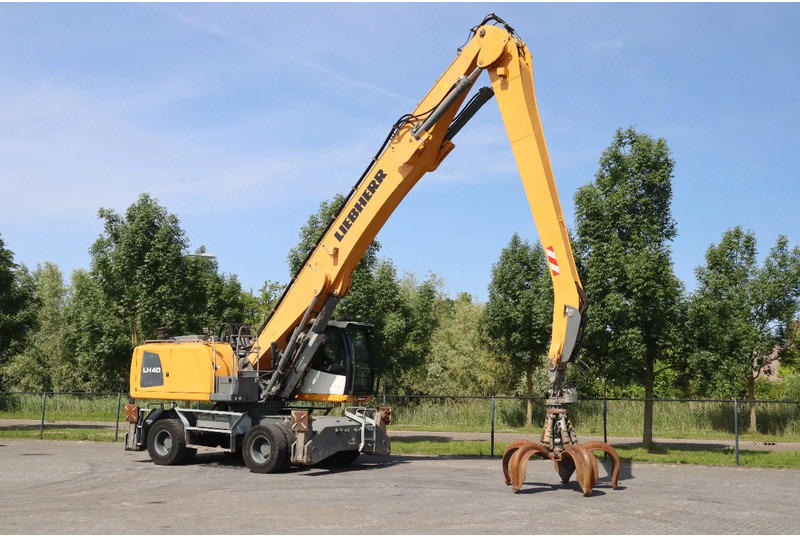 Liebherr LH 40 M LITRONIC | GRAB | QUICK COUPLER | 16 METER - Pelle de manutention: photos 5 Liebherr LH 40 M LITRONIC | GRAB | QUICK COUPLER | 16 METER - Pelle de manutention: photos 5