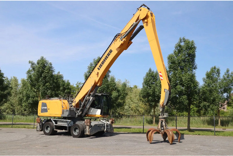 Liebherr LH 40 M LITRONIC | GRAB | QUICK COUPLER | 16 METER - Pelle sur pneus: photos 5 Liebherr LH 40 M LITRONIC | GRAB | QUICK COUPLER | 16 METER - Pelle sur pneus: photos 5