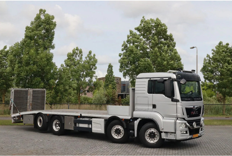 MAN TGS 35.500 8X2*4 | MACHINE TRANSPORT | MASCHINEN | WINCH | REMOTE - Camion plateau: photos 3 MAN TGS 35.500 8X2*4 | MACHINE TRANSPORT | MASCHINEN | WINCH | REMOTE - Camion plateau: photos 3