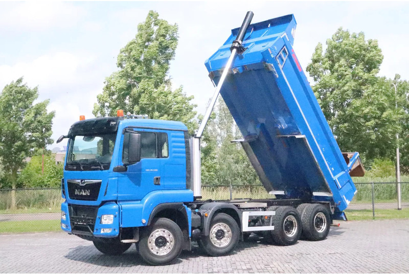 MAN TGS 35.500 | 8X4 | BIG AXLES | RETARDER | EURO 6 - Camion benne: photos 1 MAN TGS 35.500 | 8X4 | BIG AXLES | RETARDER | EURO 6 - Camion benne: photos 1