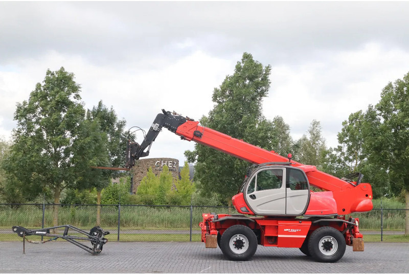 Manitou MRT 2540+ PRIVILEGE | HYDR. FORKS | REMOTE CTRL | PT1500 WINCH - Chargeuse: photos 1 Manitou MRT 2540+ PRIVILEGE | HYDR. FORKS | REMOTE CTRL | PT1500 WINCH - Chargeuse: photos 1
