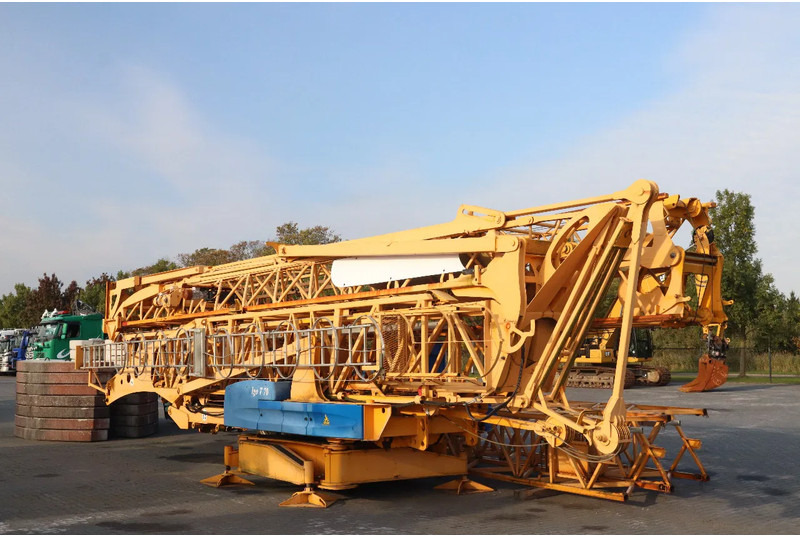 Potain IGO T70A | T 70 A | SCHOOL USE | TRANSPORT AXLES - Grue à tour: photos 1 Potain IGO T70A | T 70 A | SCHOOL USE | TRANSPORT AXLES - Grue à tour: photos 1