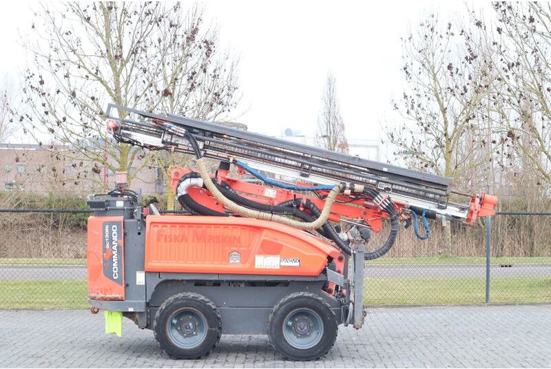 Sandvik COMMANDO DC130 Ri | SURFACE DRILLING RIG | REMOTE - Foreuse: photos 4 Sandvik COMMANDO DC130 Ri | SURFACE DRILLING RIG | REMOTE - Foreuse: photos 4