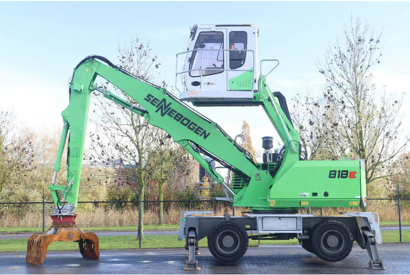 Sennebogen 818 E K9 ULM | SORTING GRAB | GOOD TIRES - Pelle de manutention: photos 1 Sennebogen 818 E K9 ULM | SORTING GRAB | GOOD TIRES - Pelle de manutention: photos 1