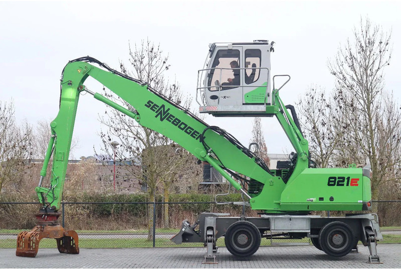 Sennebogen 821E | 821 E | SORTING GRAB | DOZERBLADE | GREAT CONDITION - Pelle sur pneus: photos 1 Sennebogen 821E | 821 E | SORTING GRAB | DOZERBLADE | GREAT CONDITION - Pelle sur pneus: photos 1