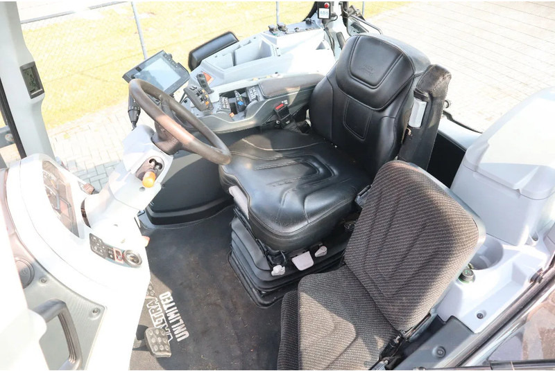 Tracteur agricole Valtra T234 D UNLIMITED | FRONT PTO | 53 KM/H | FULL OPTION: photos 15