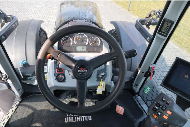 Tracteur agricole Valtra T234 D UNLIMITED | FRONT PTO | 53 KM/H | FULL OPTION: photos 17
