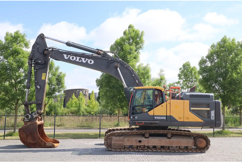 Volvo EC380EL | EC 380 EL | BUCKET | QUICK COUPLER - Pelle sur chenille: photos 1 Volvo EC380EL | EC 380 EL | BUCKET | QUICK COUPLER - Pelle sur chenille: photos 1