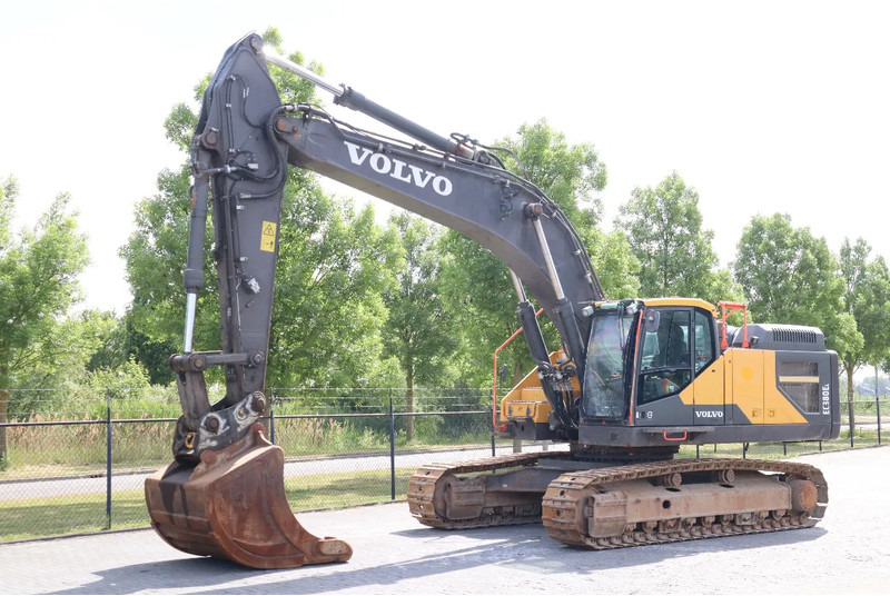 Volvo EC380EL | EC 380 EL | BUCKET | QUICK COUPLER - Pelle sur chenille: photos 2 Volvo EC380EL | EC 380 EL | BUCKET | QUICK COUPLER - Pelle sur chenille: photos 2