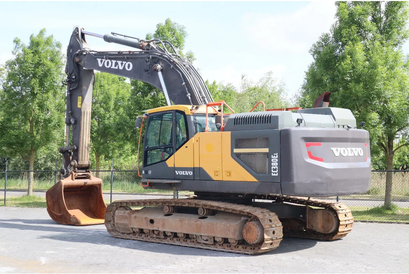 Volvo EC380EL | EC 380 EL | BUCKET | QUICK COUPLER - Pelle sur chenille: photos 3 Volvo EC380EL | EC 380 EL | BUCKET | QUICK COUPLER - Pelle sur chenille: photos 3