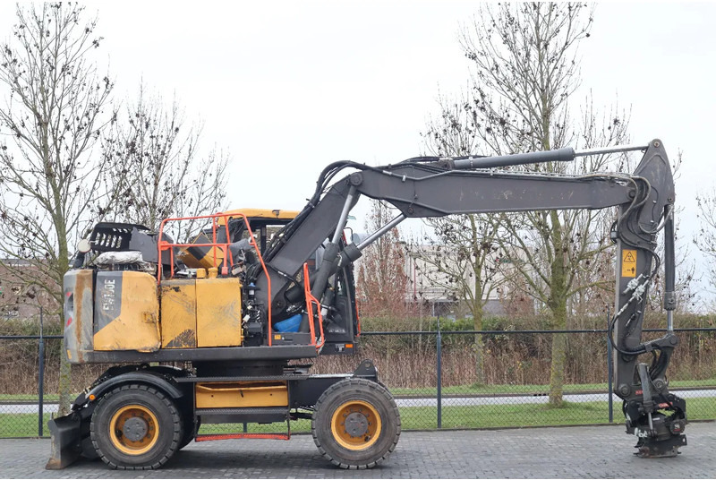 Volvo EW160 E | OILQUICK | ROTOTILT | DAMAGE / WORKING CONDITION - Pelle sur pneus: photos 4 Volvo EW160 E | OILQUICK | ROTOTILT | DAMAGE / WORKING CONDITION - Pelle sur pneus: photos 4