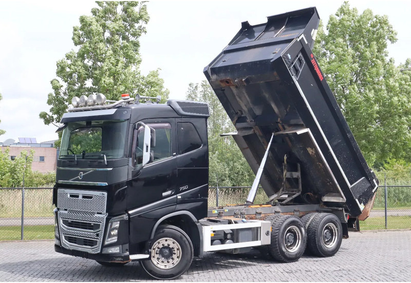Volvo FH 16.750 | 6X4 | RETARDER | BIG AXLES | EURO 6 - Camion benne: photos 1 Volvo FH 16.750 | 6X4 | RETARDER | BIG AXLES | EURO 6 - Camion benne: photos 1