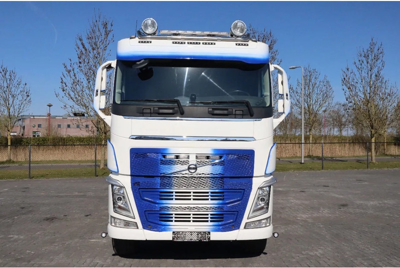 Volvo FH 540 | 8X4 | TANDEMLIFT | RETARDER | BIG AXLES | EURO 6 - Camion benne: photos 2 Volvo FH 540 | 8X4 | TANDEMLIFT | RETARDER | BIG AXLES | EURO 6 - Camion benne: photos 2