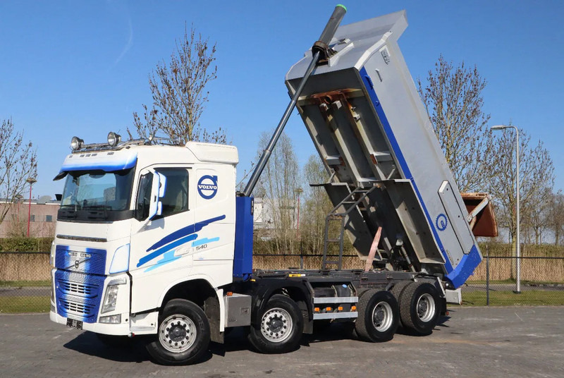 Volvo FH 540 | 8X4 | TANDEMLIFT | RETARDER | BIG AXLES | EURO 6 - Camion benne: photos 1 Volvo FH 540 | 8X4 | TANDEMLIFT | RETARDER | BIG AXLES | EURO 6 - Camion benne: photos 1