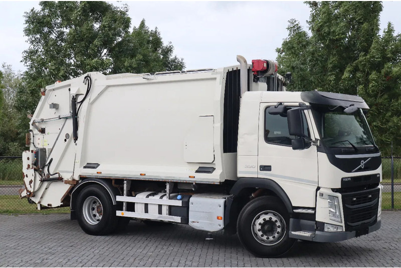 Volvo FM 330 | 6X2 | NORBA RL300 | WINCH | GARBAGE | EURO 6 - Benne à ordures ménagères: photos 3 Volvo FM 330 | 6X2 | NORBA RL300 | WINCH | GARBAGE | EURO 6 - Benne à ordures ménagères: photos 3