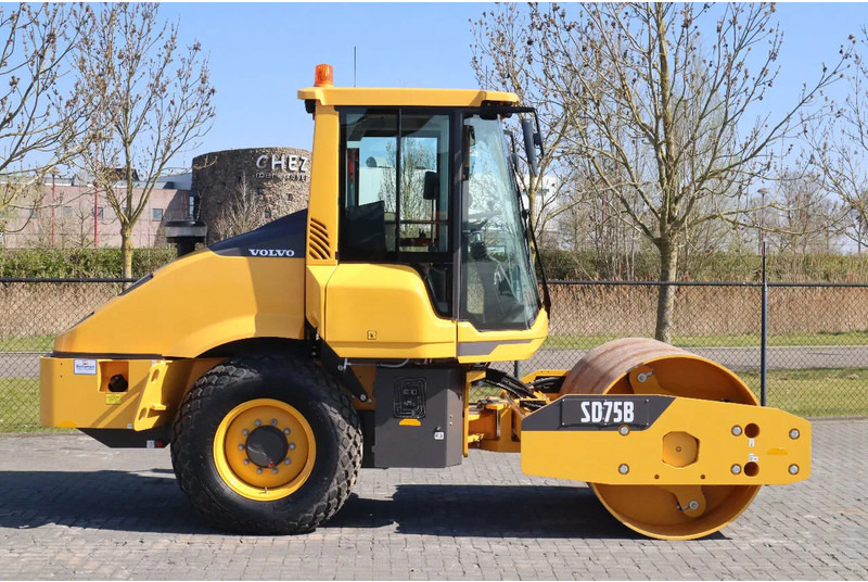 Volvo SD75B | SD 75 B | NEW / UNUSED | 1 YEAR WARRANTY - Compacteur mixte: photos 4 Volvo SD75B | SD 75 B | NEW / UNUSED | 1 YEAR WARRANTY - Compacteur mixte: photos 4