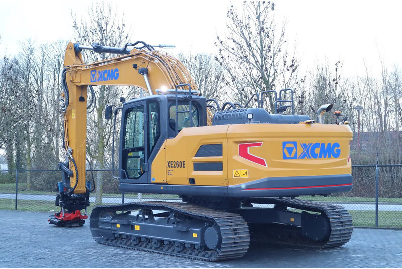 XCMG XE260E | ROTOTILT R8 | CE | CUMMINS STAGE V | FULL OPTION - Pelle sur chenille: photos 3 XCMG XE260E | ROTOTILT R8 | CE | CUMMINS STAGE V | FULL OPTION - Pelle sur chenille: photos 3