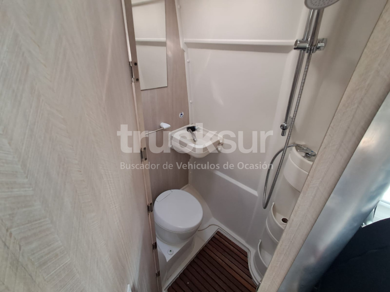 Fourgon IVECO 35S16 CAMPER: photos 16 Fourgon IVECO 35S16 CAMPER: photos 16