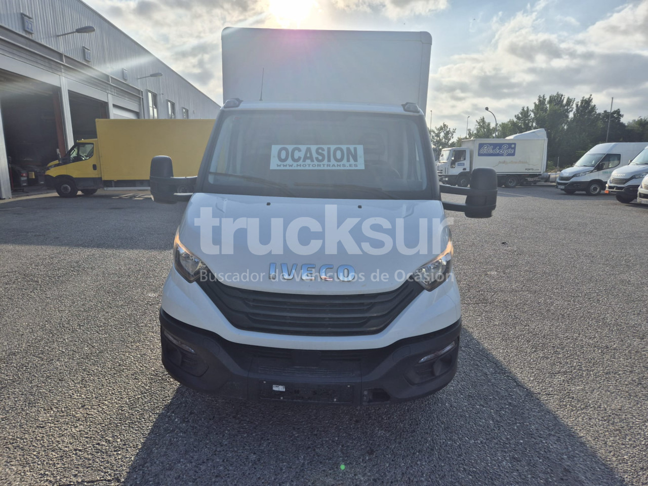 IVECO DAILY 35C16H - Fourgon: photos 3 IVECO DAILY 35C16H - Fourgon: photos 3