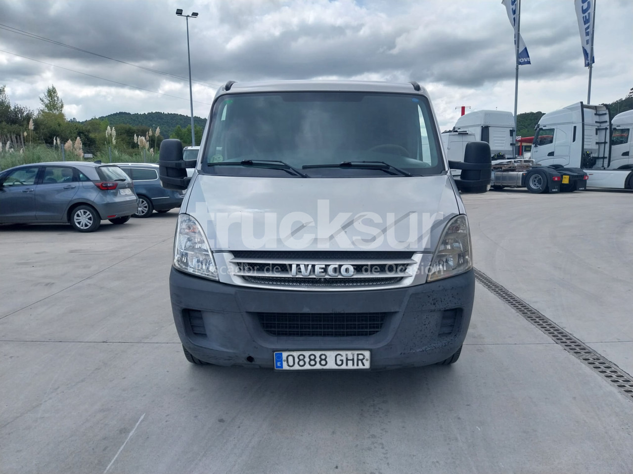 IVECO DAILY 35S12 7M3 - Fourgon: photos 4 IVECO DAILY 35S12 7M3 - Fourgon: photos 4