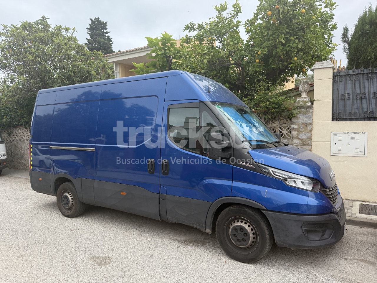 IVECO DAILY 35S16 - Fourgon: photos 1 IVECO DAILY 35S16 - Fourgon: photos 1
