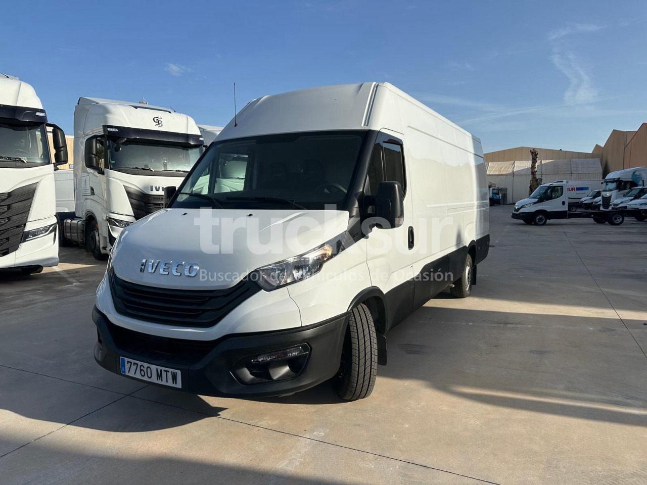 IVECO DAILY 35S16 F 16M3 - Fourgon: photos 1 IVECO DAILY 35S16 F 16M3 - Fourgon: photos 1