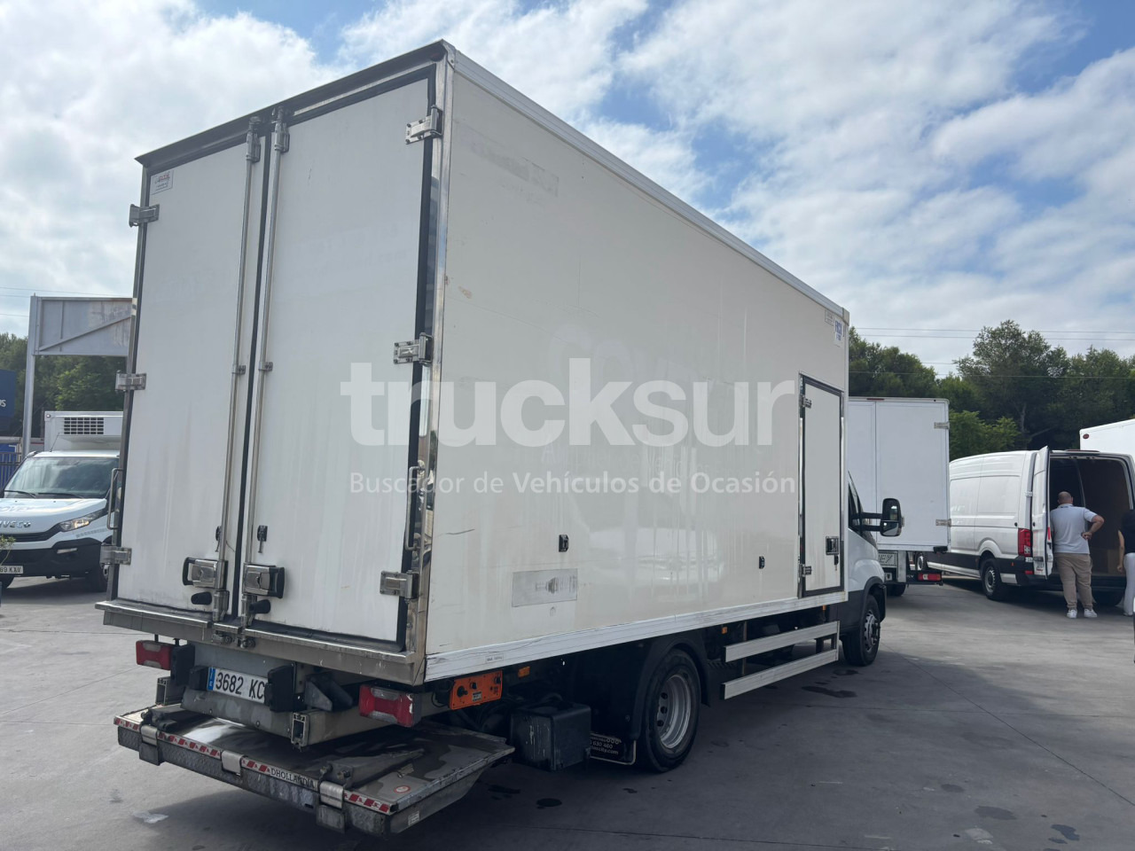 IVECO DAILY 70C18 - Camion fourgon: photos 4 IVECO DAILY 70C18 - Camion fourgon: photos 4