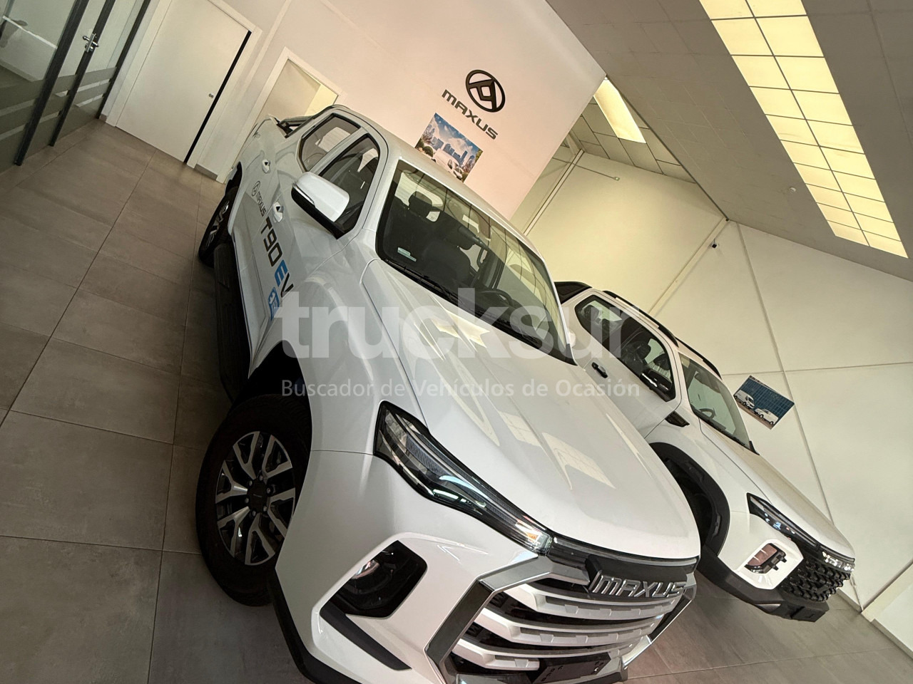 MAXUS T90 EV PICK UP - Pick-up: photos 4 MAXUS T90 EV PICK UP - Pick-up: photos 4