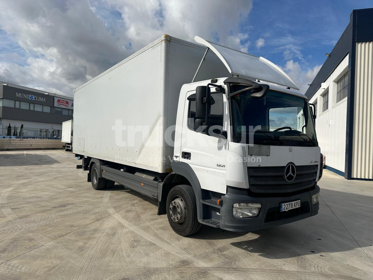 MERCEDES ATEGO - Camion fourgon: photos 2 MERCEDES ATEGO - Camion fourgon: photos 2