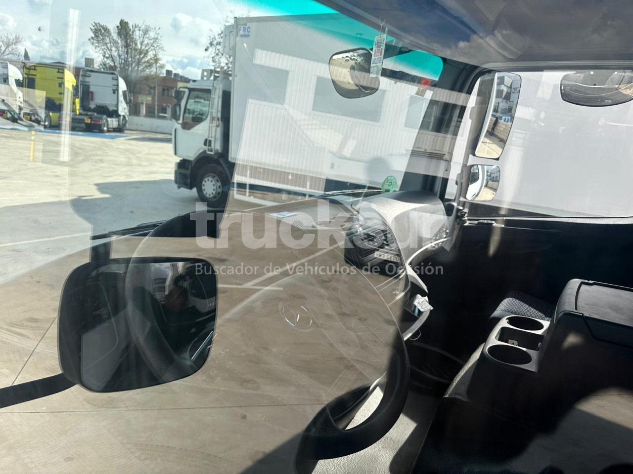 Camion fourgon MERCEDES ATEGO: photos 9