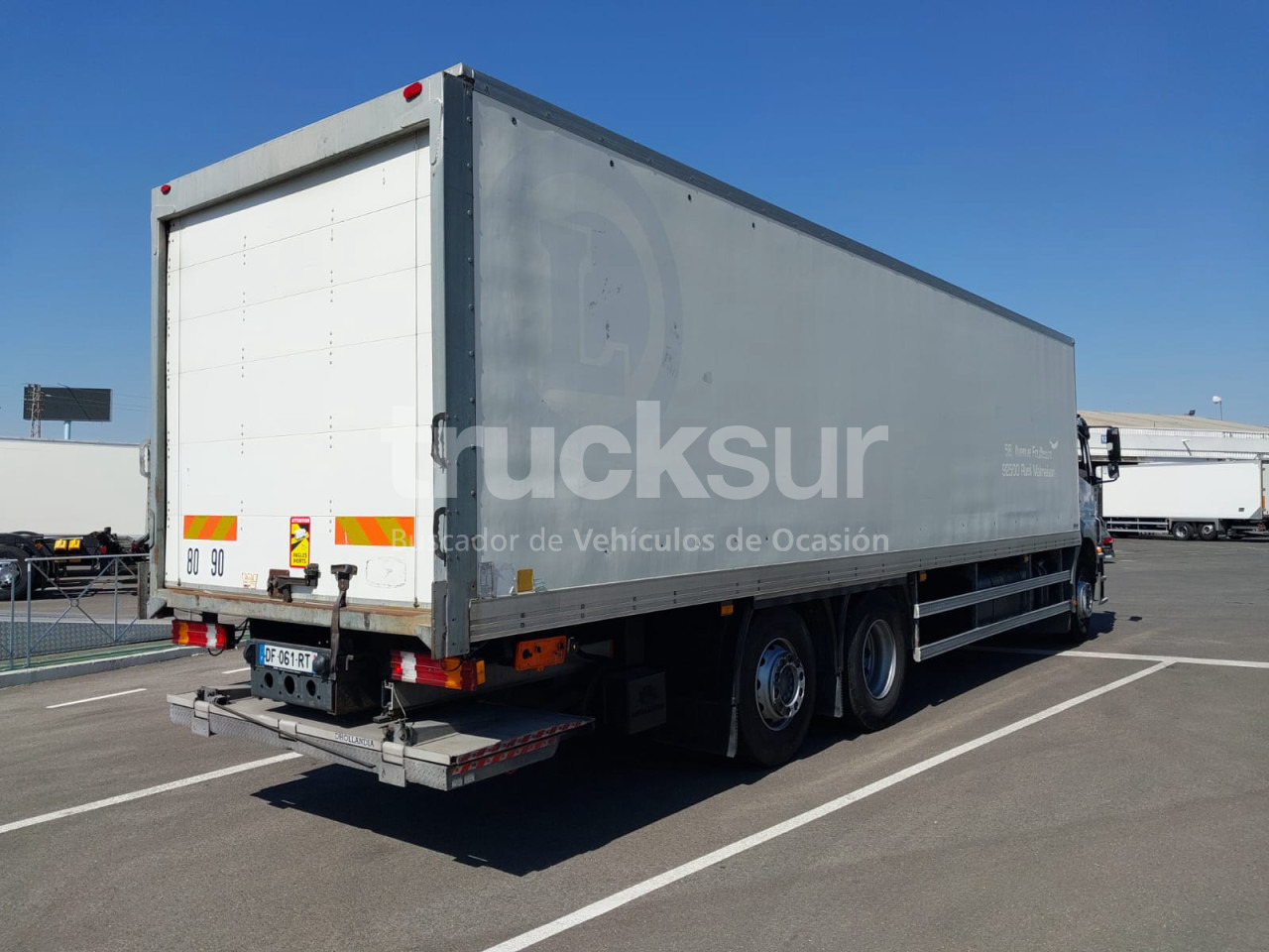MERCEDES AXOR 2529 ejes 6x2*4 - Camion fourgon: photos 4 MERCEDES AXOR 2529 ejes 6x2*4 - Camion fourgon: photos 4