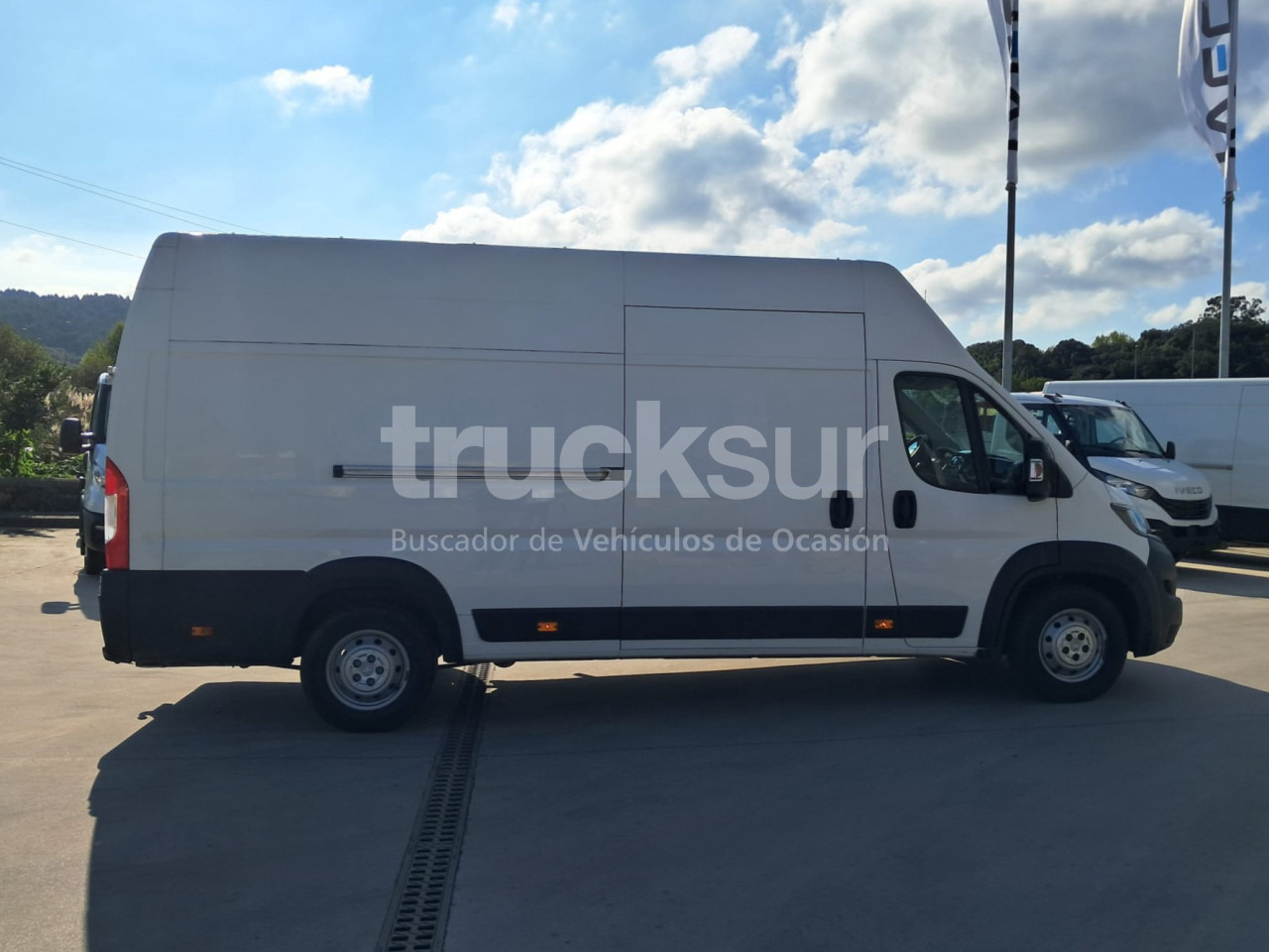 PEUGEOT BOXER 435 L4H3 - Fourgon: photos 3 PEUGEOT BOXER 435 L4H3 - Fourgon: photos 3