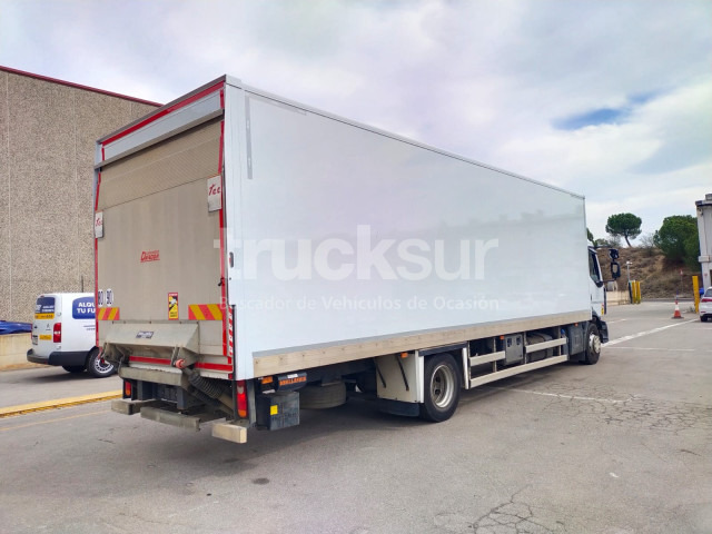 RENAULT D16.250 - Camion fourgon: photos 5 RENAULT D16.250 - Camion fourgon: photos 5