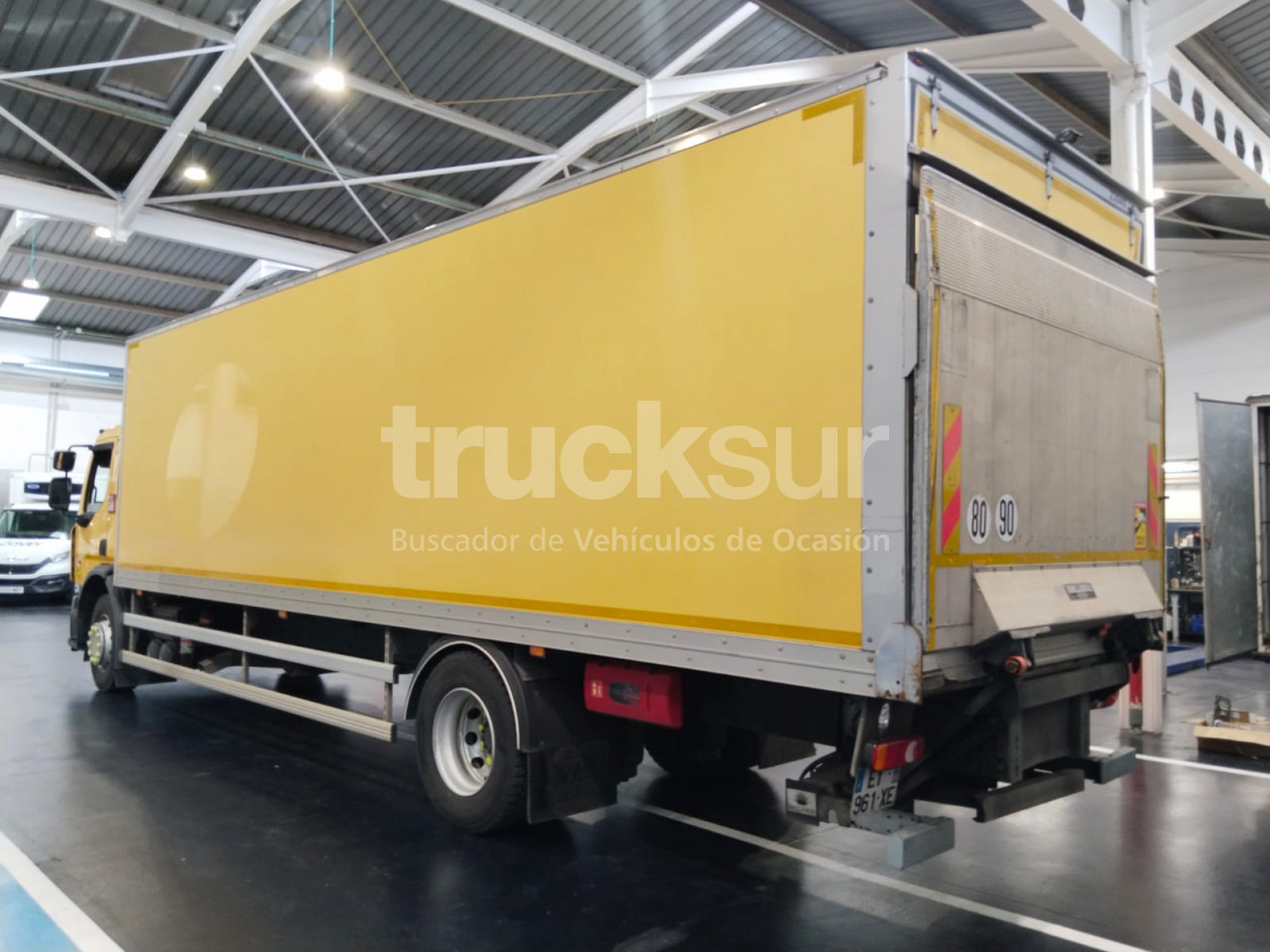 RENAULT D280.18 - Camion fourgon: photos 3 RENAULT D280.18 - Camion fourgon: photos 3