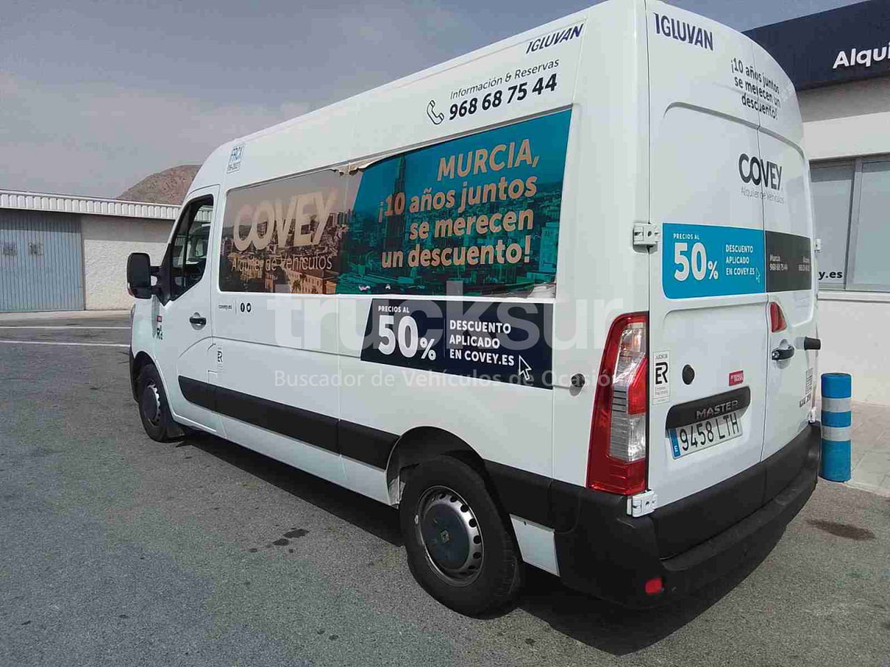 RENAULT MASTER 135.35 FRC-X - Fourgon: photos 3 RENAULT MASTER 135.35 FRC-X - Fourgon: photos 3