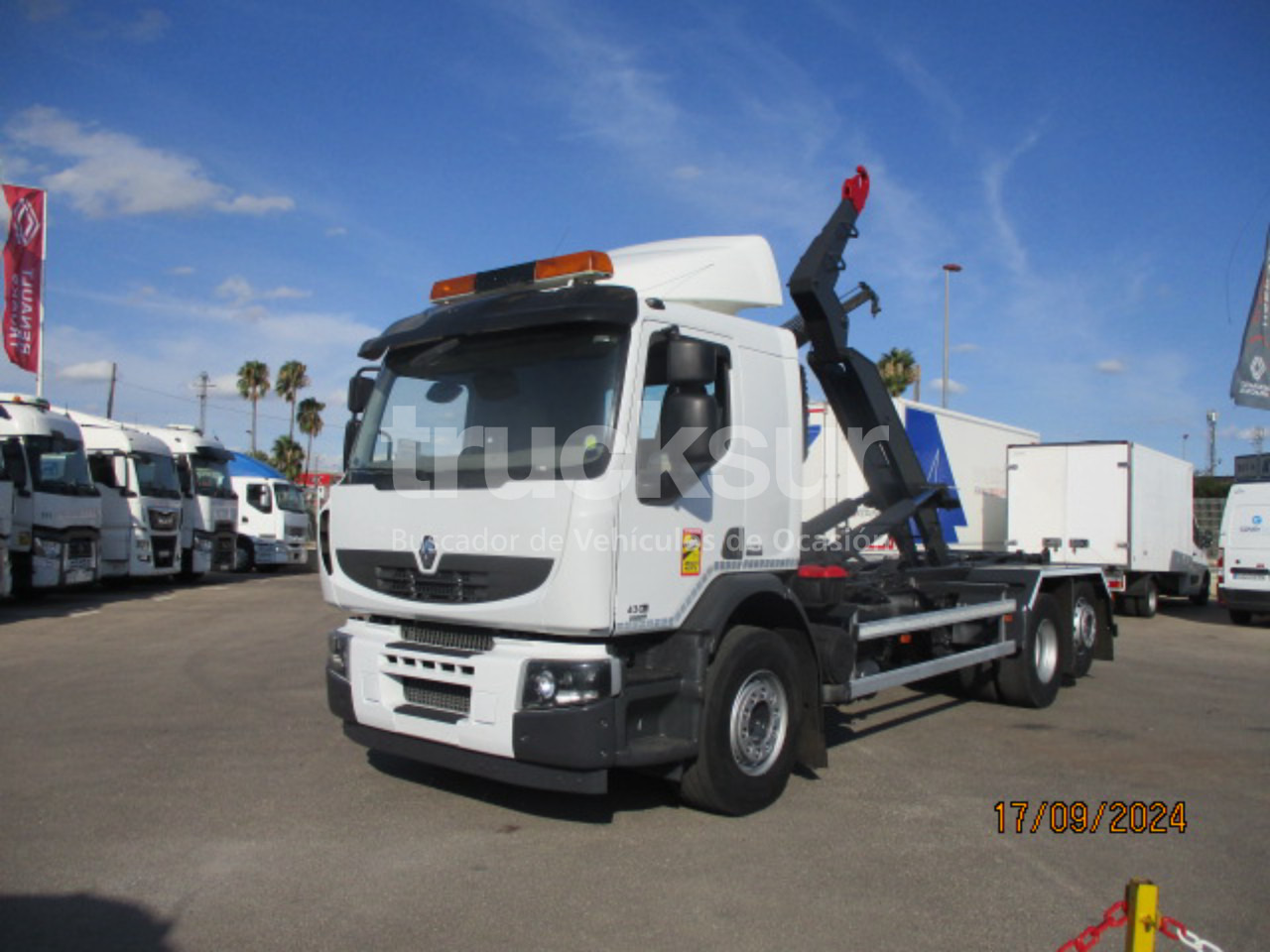 RENAULT PREMIUM 430.26 LANDER - Camion ampliroll: photos 1 RENAULT PREMIUM 430.26 LANDER - Camion ampliroll: photos 1