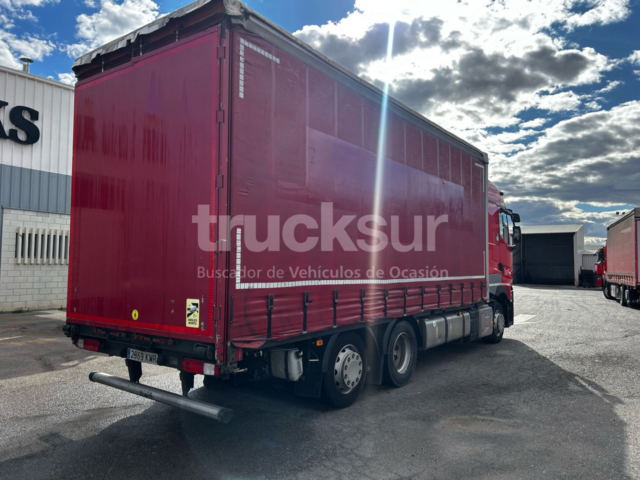 RENAULT T480 HIGH SLEEPER CAB 6X2*4 ejes 6x2*4 - Camion à rideaux coulissants: photos 3 RENAULT T480 HIGH SLEEPER CAB 6X2*4 ejes 6x2*4 - Camion à rideaux coulissants: photos 3