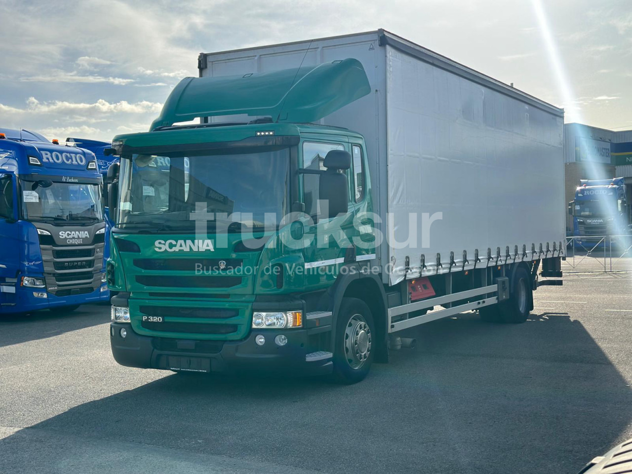 SCANIA P320 - Camion à rideaux coulissants: photos 2 SCANIA P320 - Camion à rideaux coulissants: photos 2