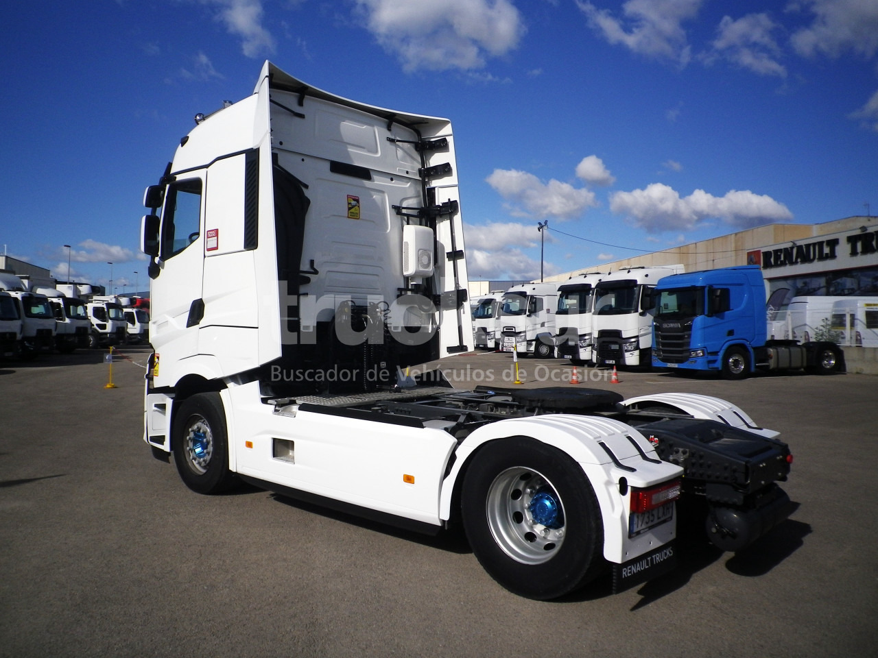 RENAULT T520 HIGH SLEEPER CAB - Tracteur routier: photos 5 RENAULT T520 HIGH SLEEPER CAB - Tracteur routier: photos 5